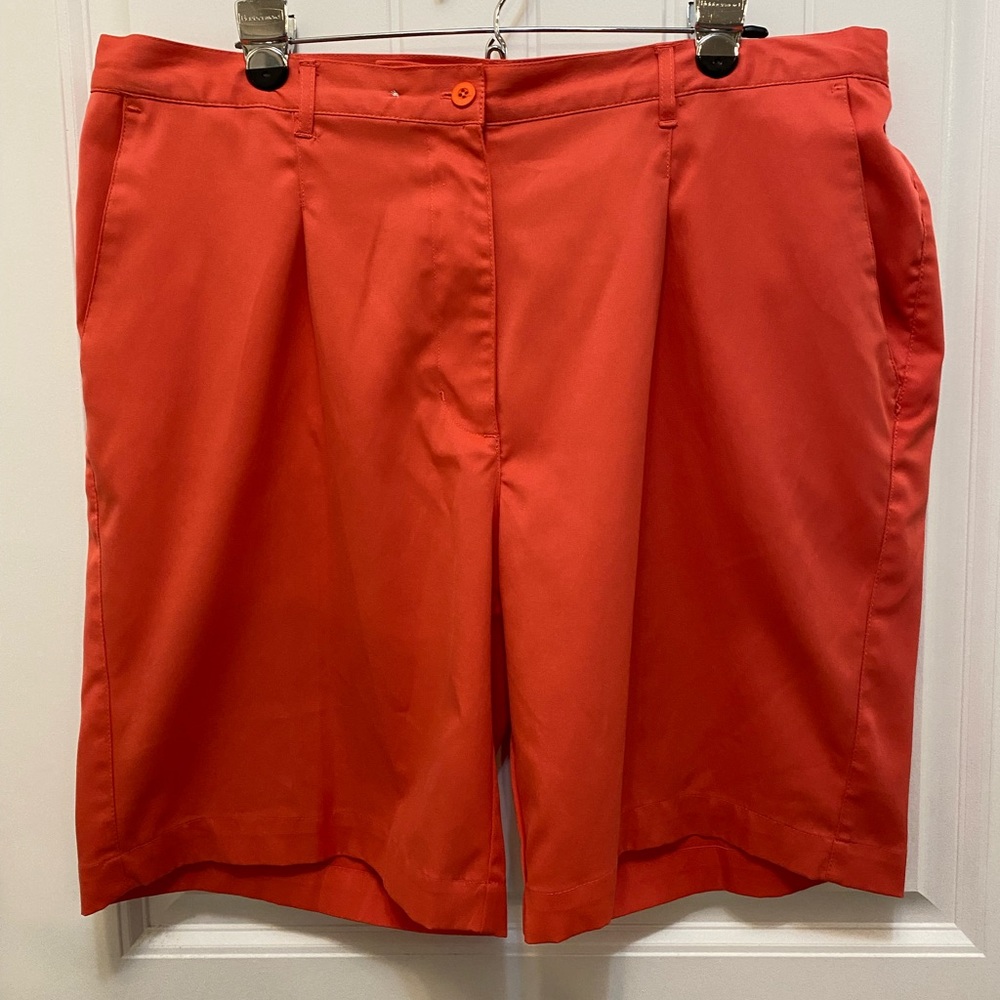 Fairway Golf & Resort golf shorts. Size 18. Coral color.